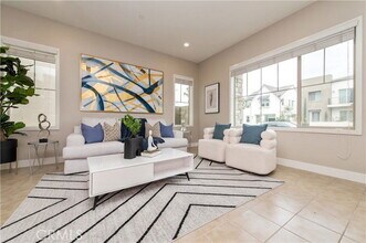 158 Scale in Irvine, CA - Building Photo - Building Photo