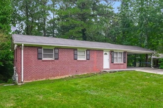 4150 Rocky Face Dr in Douglasville, GA - Building Photo - Building Photo