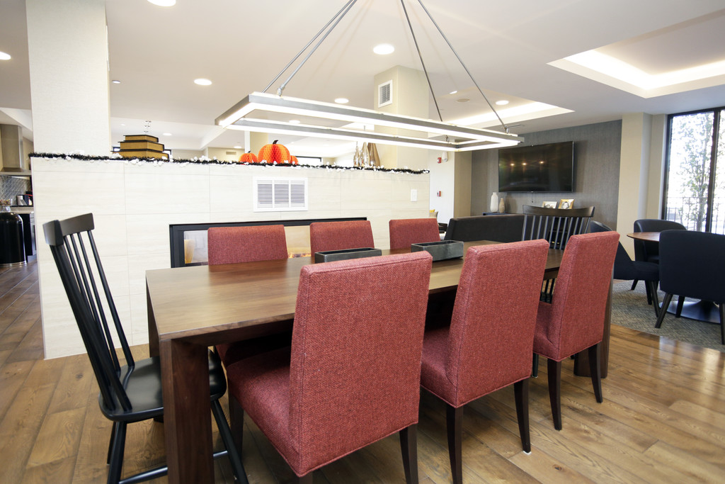 Uptown La Grange Apartments in La Grange, IL