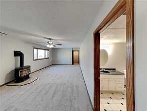 8009 Delano Way in Inver Grove Heights, MN - Building Photo - Building Photo