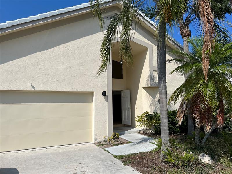 371 Mohawk Ln in Boca Raton, FL - Building Photo