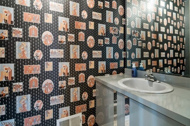 148 Riverbend Dr in North Brunswick, NJ - Building Photo - Building Photo