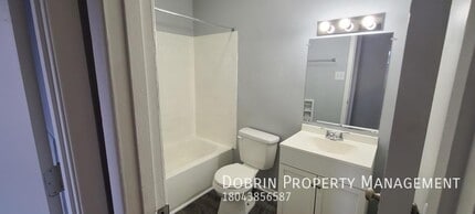 2908 Richmond Hwy in Richmond, VA - Foto de edificio - Building Photo