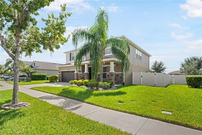 5401 Suncatcher Dr in Wesley Chapel, FL - Building Photo - Building Photo