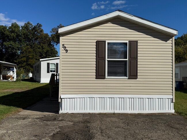 property at 509 Pettycoat Ln