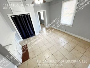 1111 Leboeuf St in New Orleans, LA - Building Photo - Building Photo