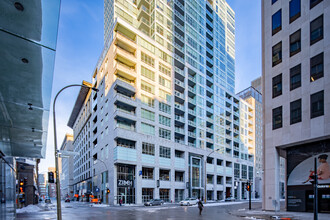 Altitude Condos in Montréal, QC - Building Photo - Building Photo