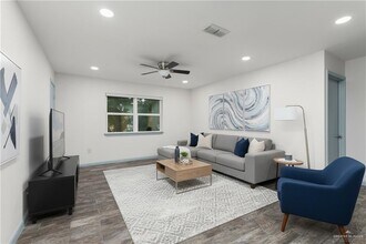 21 Shasta Ave in McAllen, TX - Building Photo - Building Photo
