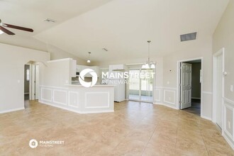 820 SW 11th Pl in Cape Coral, FL - Building Photo - Building Photo