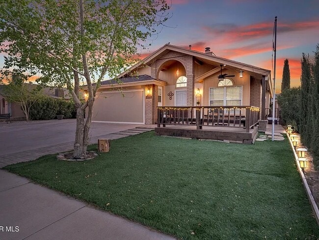 5733 Saplinas Rd in El Paso, TX - Building Photo - Building Photo