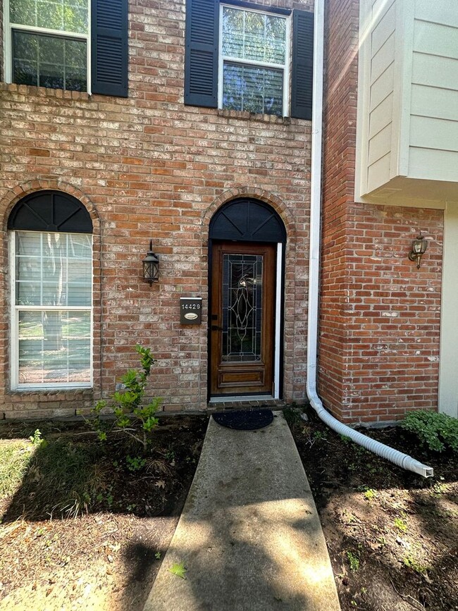 14429 Still Meadow Dr in Houston, TX - Building Photo - Building Photo