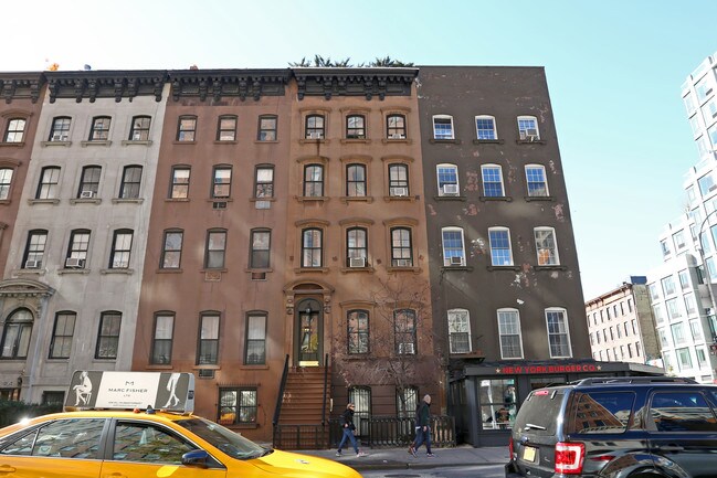 468 W 23rd St in New York, NY - Building Photo - Building Photo