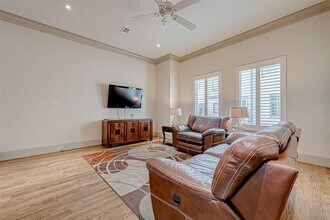 311 Calle Sevilla Pl in Houston, TX - Building Photo - Building Photo
