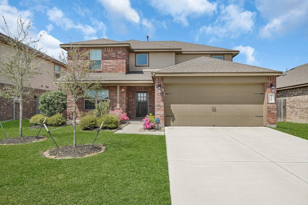 6914 Ithaca Heights Ln in Richmond, TX - Foto de edificio
