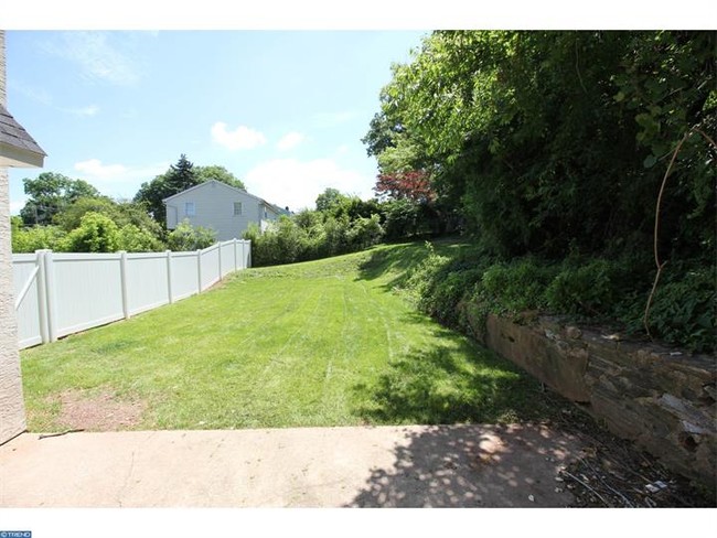 Lafayette Hill duplex in Lafayette Hill, PA - Building Photo - Other