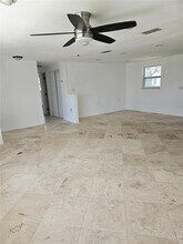 107 W North Branch Rd in Ruskin, FL - Building Photo - Building Photo
