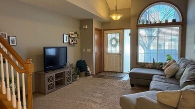 12502 43rd St NE in Saint Michael, MN - Building Photo - Building Photo