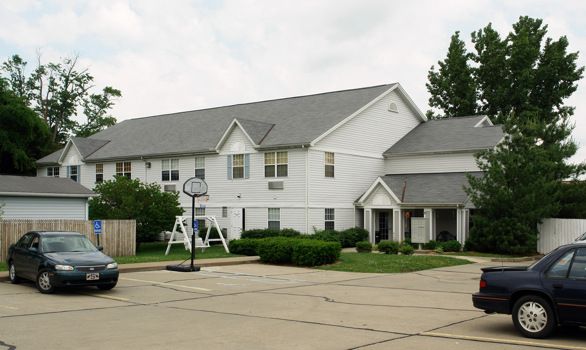 1273 31st St in Parkersburg, WV - Building Photo