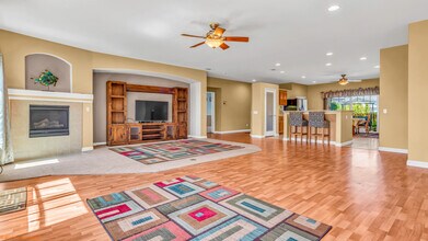 64243 Eagle Mountain Ave in Desert Hot Springs, CA - Building Photo - Building Photo