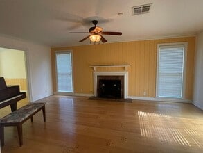6114 Dillingham Ave in Shreveport, LA - Foto de edificio - Building Photo