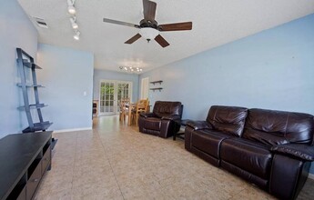 1208 Mohican Blvd in Jupiter, FL - Building Photo - Building Photo