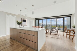 Sonnet in Washington, DC - Building Photo