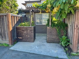 4787 Opal Cliff Dr in Santa Cruz, CA - Building Photo