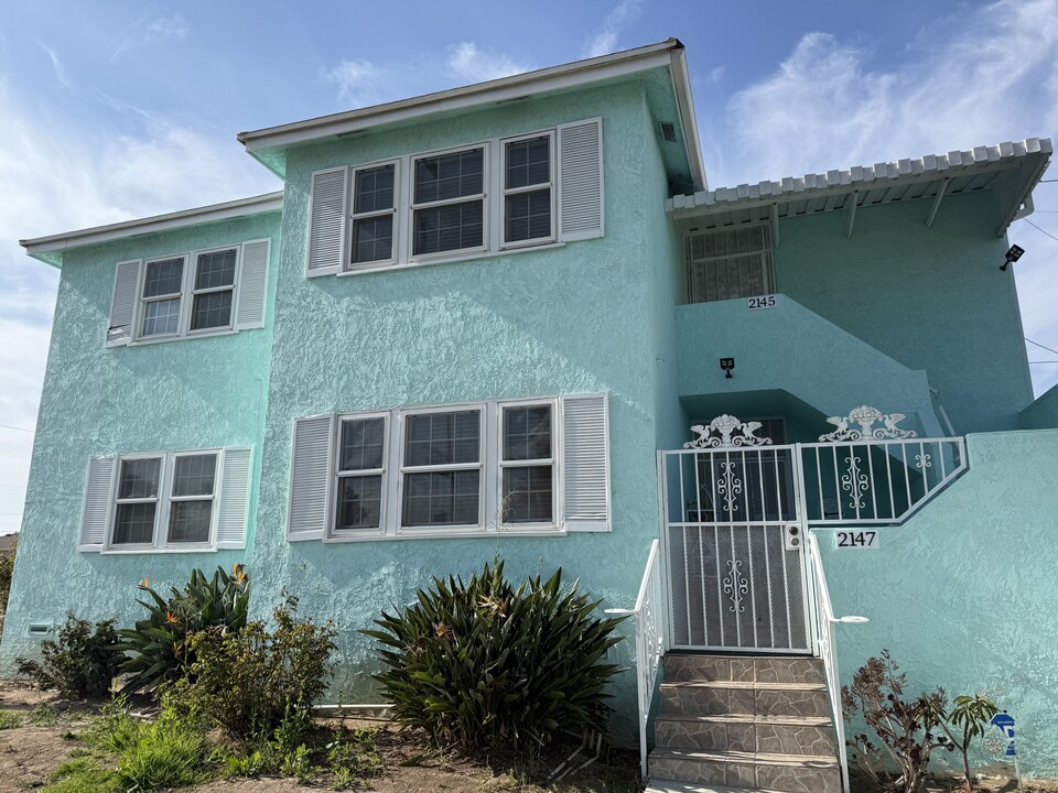 2145 W 104th St in Los Angeles, CA - Building Photo