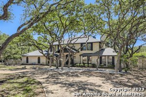 15607 NW Military Hwy in Shavano Park, TX - Building Photo