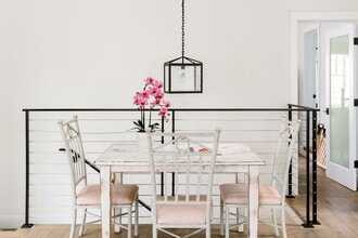 714 Jasmine Ave in Newport Beach, CA - Building Photo - Building Photo