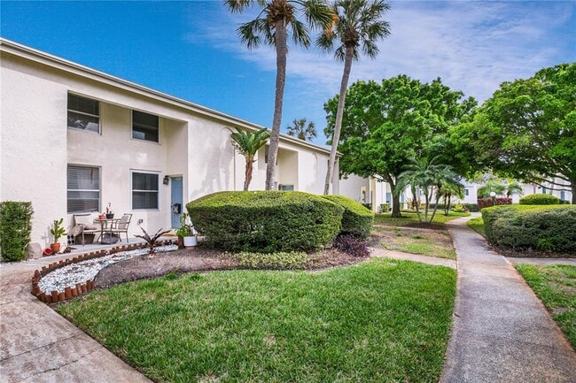 4510 La Capri Ct in Tampa, FL - Building Photo - Building Photo