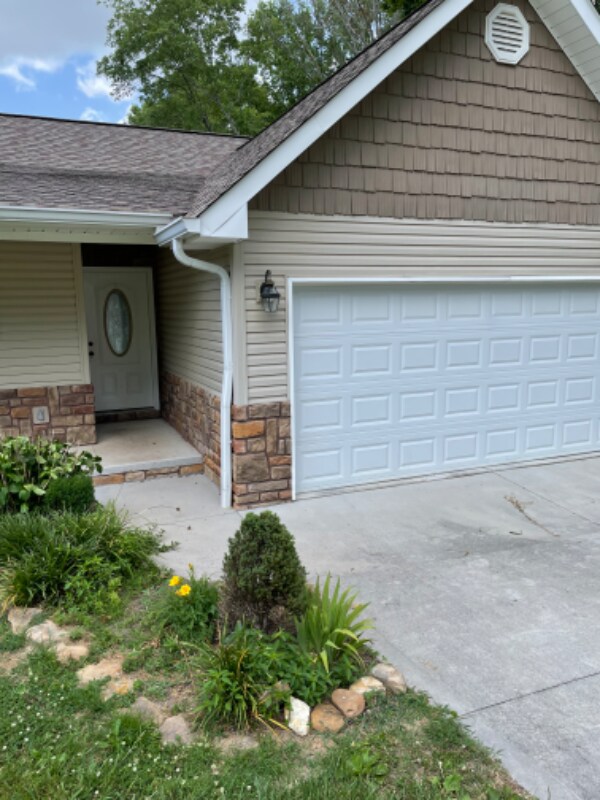 228 Vanover Ln in Jacksboro, TN - Building Photo - Building Photo