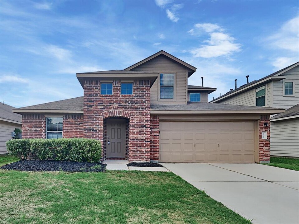 7234 Basque Country Dr in Magnolia, TX - Building Photo