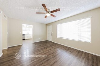 2929 W Michelle Dr in Phoenix, AZ - Building Photo - Building Photo