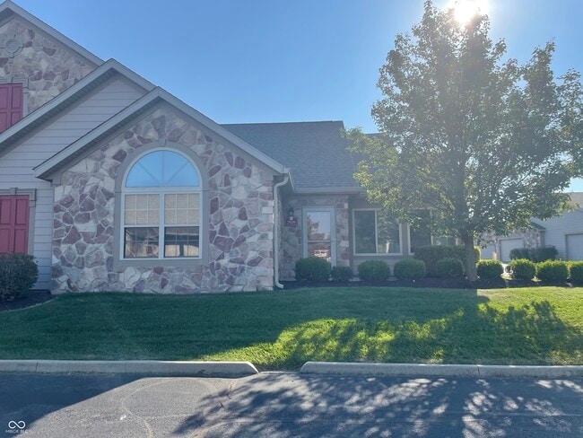 7929 Gold Brook Dr in Indianapolis, IN - Building Photo - Building Photo
