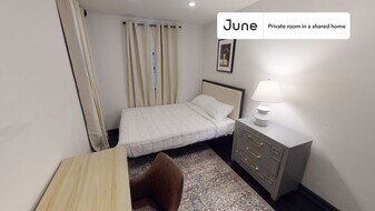 Room in Shared 3 bed/1 bath home in New York, NY - Building Photo
