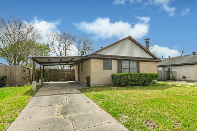 4655 Orange Cir S in Pearland, TX - Building Photo - Building Photo