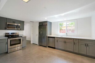 934 E Manhatton Dr in Tempe, AZ - Building Photo