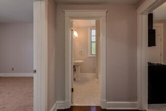 6275 Enright Ave-Unit -1W in University City, MO - Building Photo - Building Photo