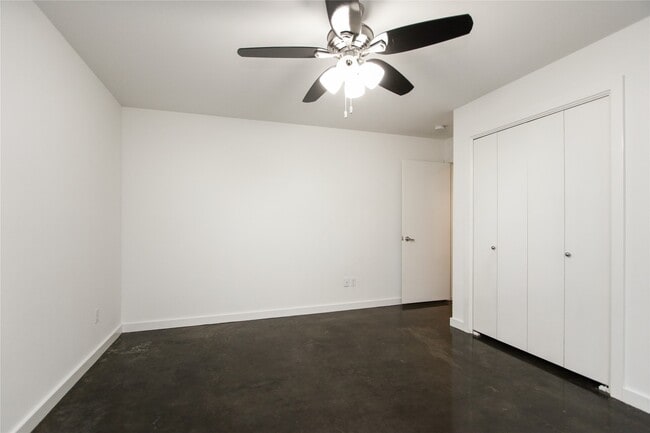 property at 319 Sydnor St