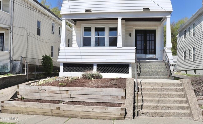 628 N Pearl St in Albany, NY - Building Photo - Building Photo