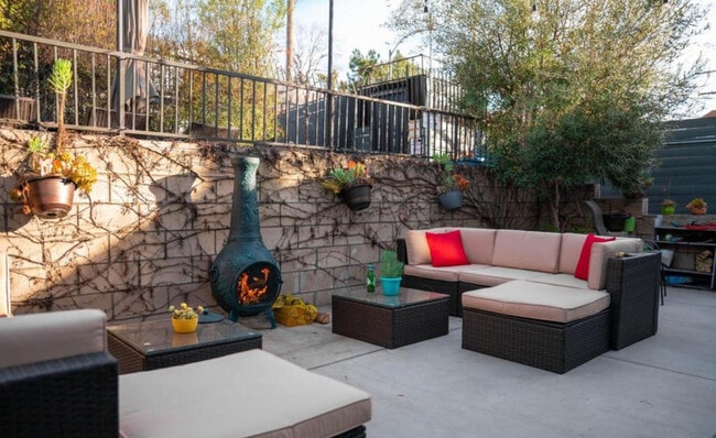 826 1/2 N Coronado st in Los Angeles, CA - Building Photo - Building Photo
