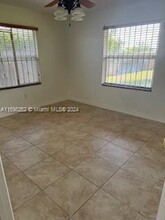 2796 NW 88th St in Miami, FL - Building Photo - Building Photo