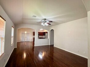 9609 Landon Lake Dr in Pearland, TX - Building Photo - Building Photo