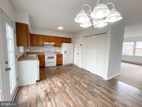 203 Brunswick Rd in Stephens City, VA - Building Photo - Building Photo