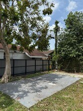 740 NW 100th St in Miami, FL - Building Photo - Building Photo