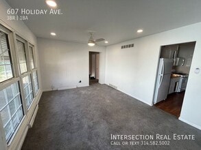 607 Holiday Ave in Hazelwood, MO - Building Photo - Building Photo