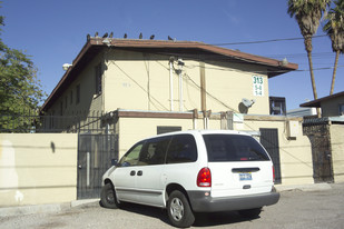 313 W Cincinnati Ave in Las Vegas, NV - Building Photo - Building Photo