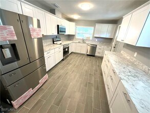 169 Riverview Rd in Ft. Myers, FL - Building Photo - Building Photo
