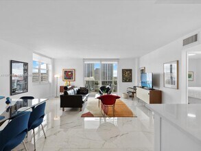 336 N Birch Rd in Fort Lauderdale, FL - Building Photo - Building Photo